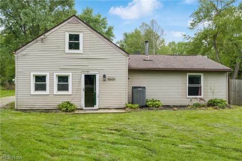 5434 Clay Street Louisville OH 44641