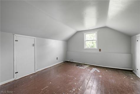 5434 Clay Street Louisville OH 44641