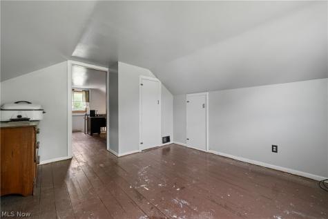 5434 Clay Street Louisville OH 44641