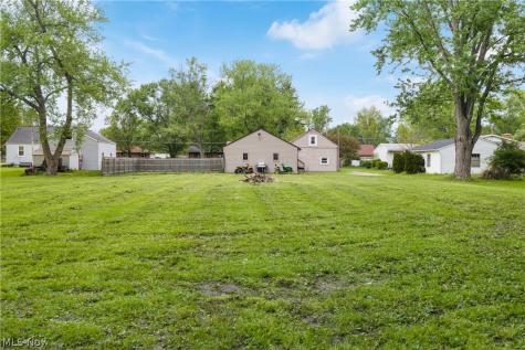5434 Clay Street Louisville OH 44641