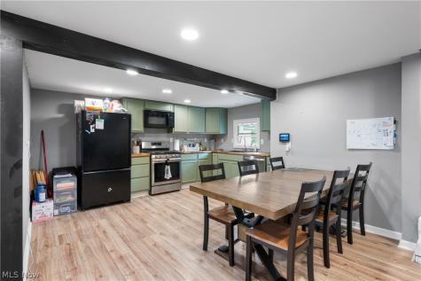 5434 Clay Street Louisville OH 44641