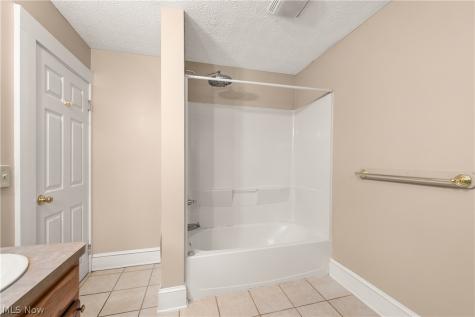 622 Sackett Avenue Cuyahoga Falls OH 44221