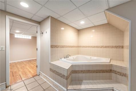 622 Sackett Avenue Cuyahoga Falls OH 44221