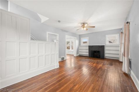 622 Sackett Avenue Cuyahoga Falls OH 44221