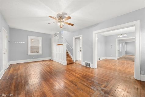 622 Sackett Avenue Cuyahoga Falls OH 44221