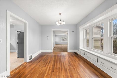 622 Sackett Avenue Cuyahoga Falls OH 44221