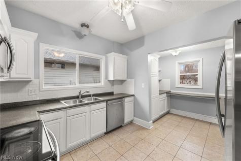 622 Sackett Avenue Cuyahoga Falls OH 44221