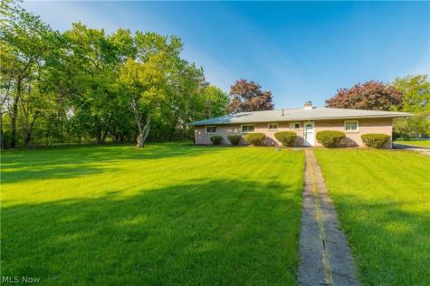 3719 Long Avon OH 44011