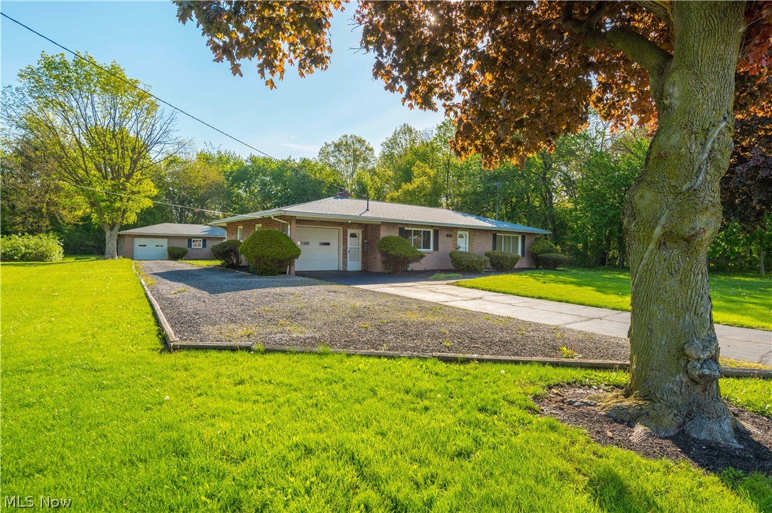 3719 Long Avon OH 44011