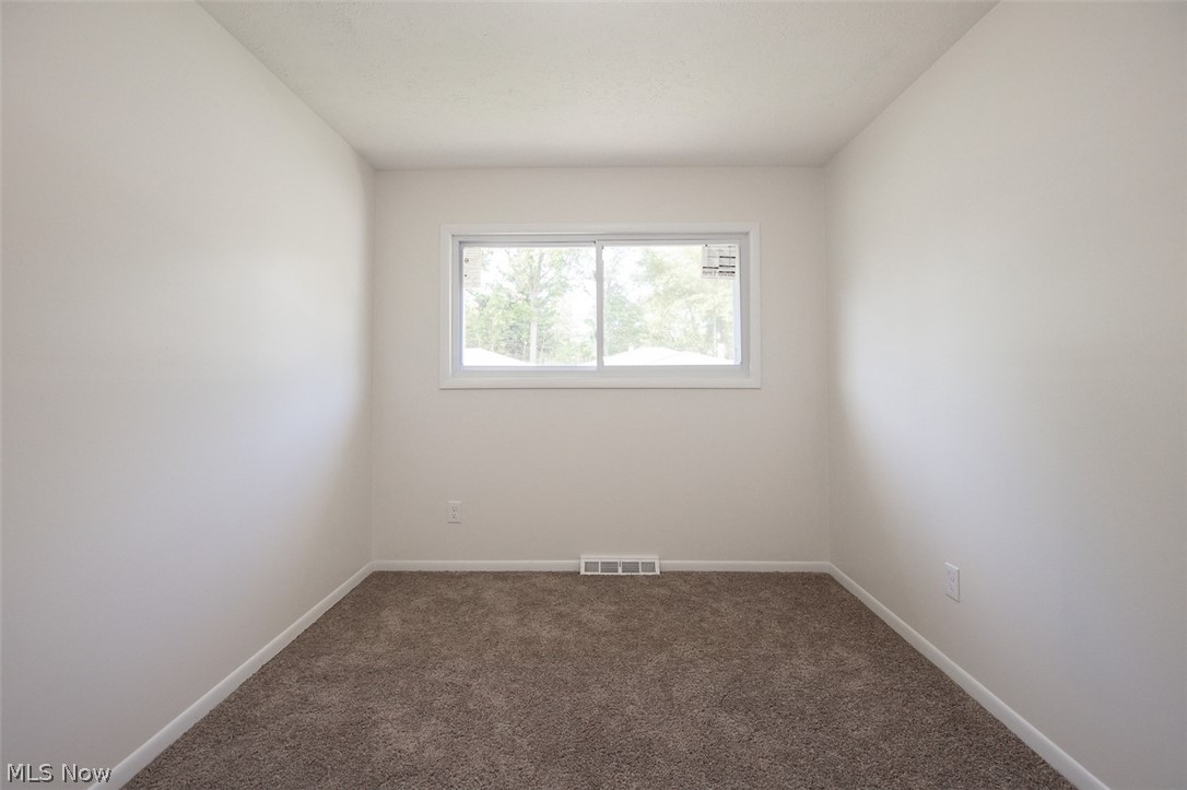 14936 Janice Drive Maple Heights OH 44137