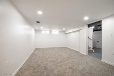 14936 Janice Drive Maple Heights OH 44137
