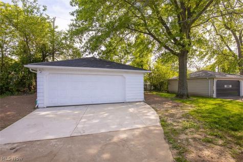 14936 Janice Drive Maple Heights OH 44137