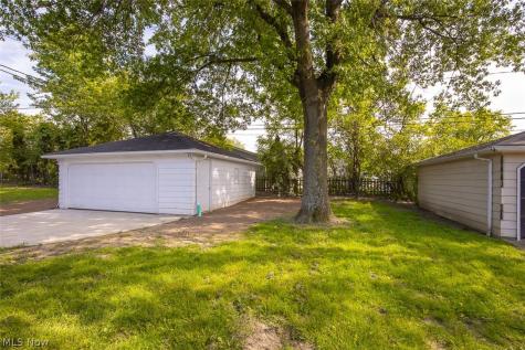 14936 Janice Drive Maple Heights OH 44137