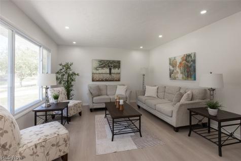14936 Janice Drive Maple Heights OH 44137