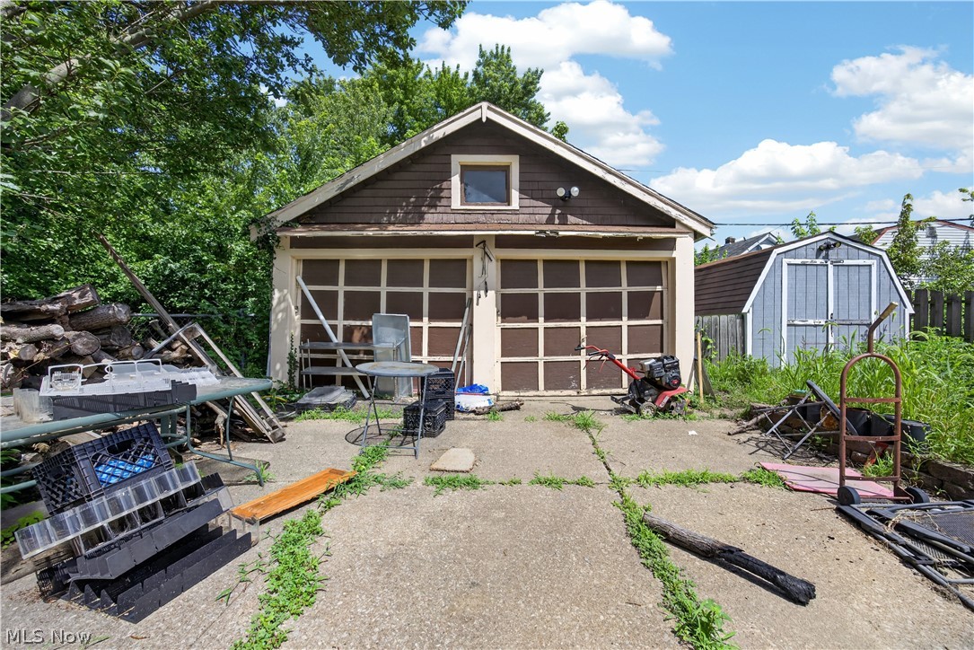 3491 W 99th Street Cleveland OH 44102