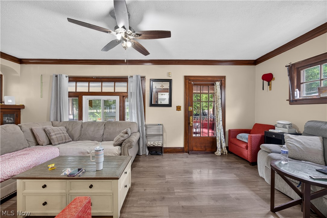 3491 W 99th Street Cleveland OH 44102