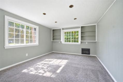 2320 Wrenford Road University Heights OH 44118