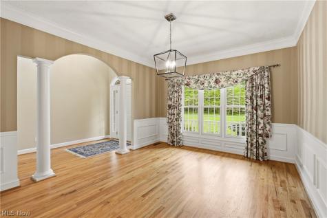 815 Centerville Trail Aurora OH 44202