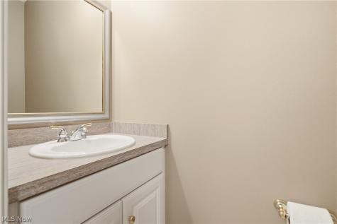 815 Centerville Trail Aurora OH 44202