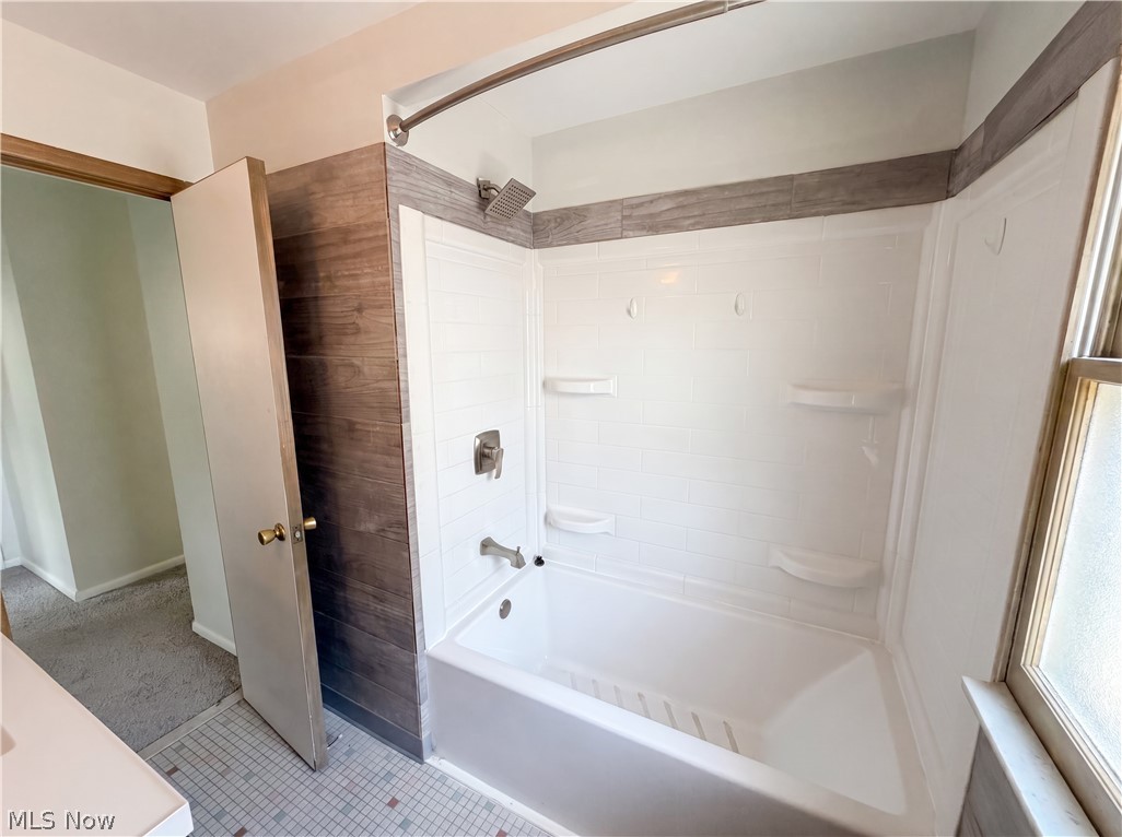 13606 Carpenter Road Cleveland OH 44125