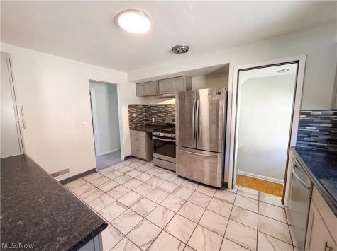 13606 Carpenter Road Cleveland OH 44125