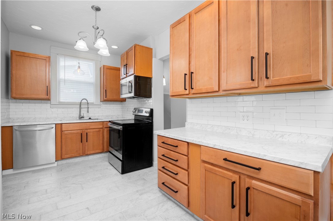 1138 W 6th Street Lorain OH 44052