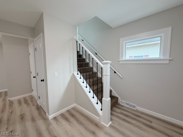 318 W 14th Street Dover OH 44622