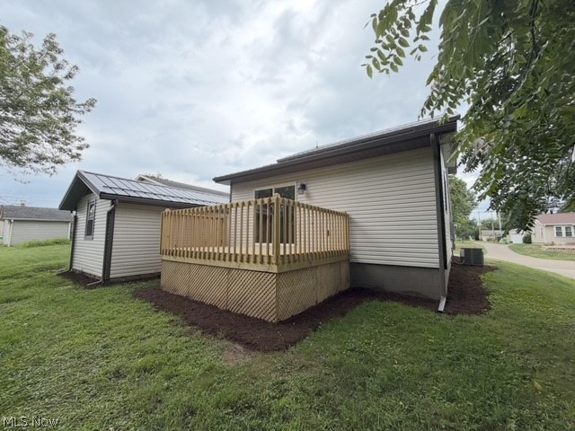 318 W 14th Street Dover OH 44622
