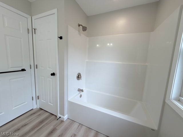 318 W 14th Street Dover OH 44622