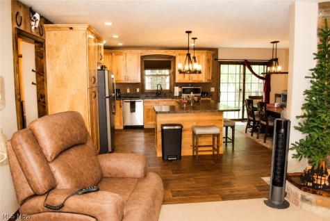 40011 Hope Court Elyria OH 44035