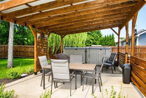 40011 Hope Court Elyria OH 44035