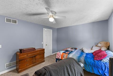 3597 Stratavon Drive NW North Canton OH 44720