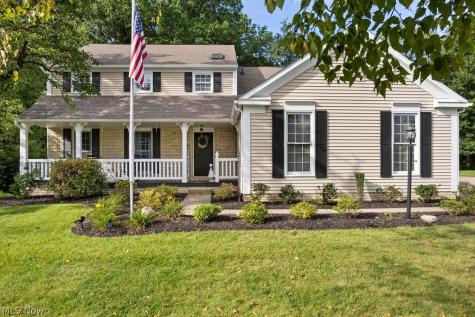 3597 Stratavon Drive NW North Canton OH 44720