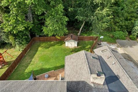 3597 Stratavon Drive NW North Canton OH 44720