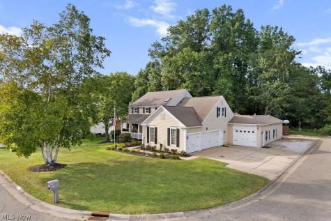3597 Stratavon Drive NW North Canton OH 44720