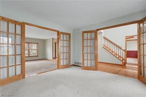 9498 Andrew Drive Twinsburg OH 44087