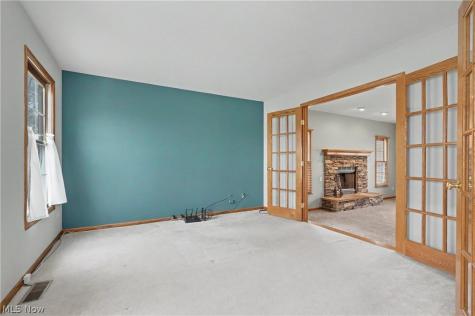 9498 Andrew Drive Twinsburg OH 44087