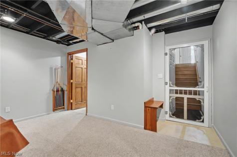 9498 Andrew Drive Twinsburg OH 44087
