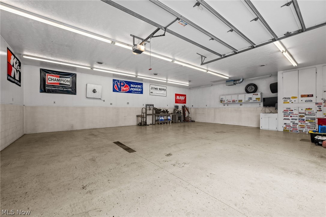 2837 Mahan Denman Road NW Bristolville OH 44402