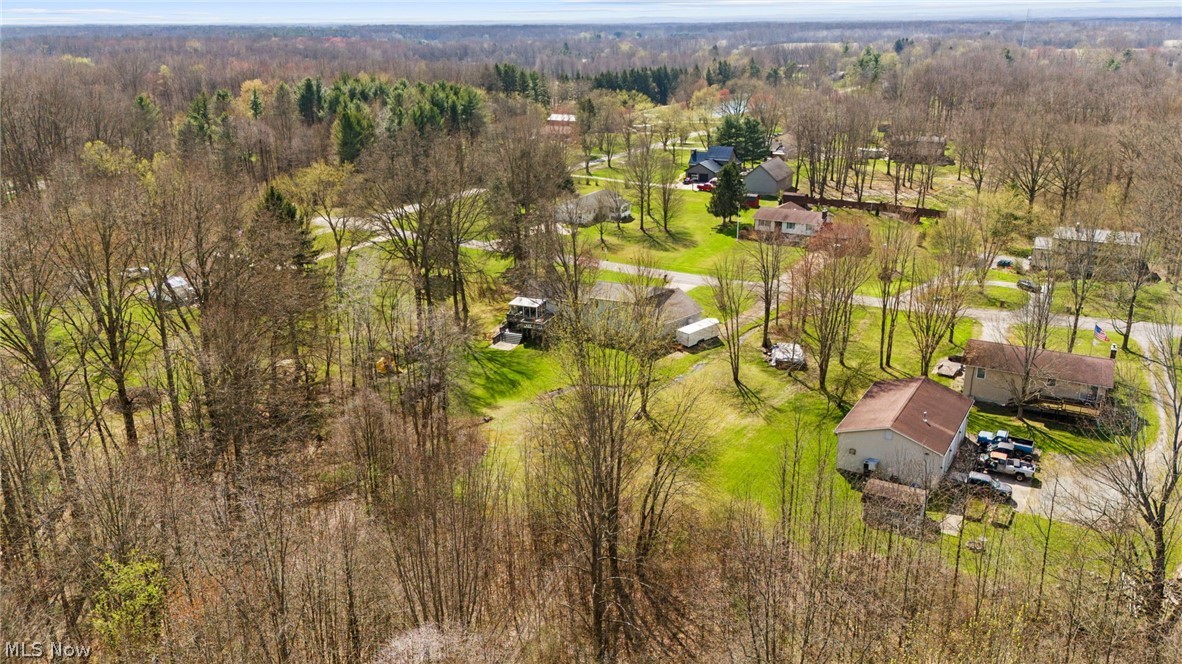 2837 Mahan Denman Road NW Bristolville OH 44402