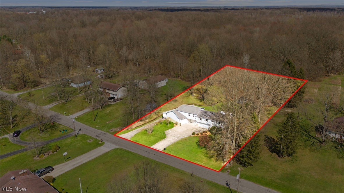 2837 Mahan Denman Road NW Bristolville OH 44402