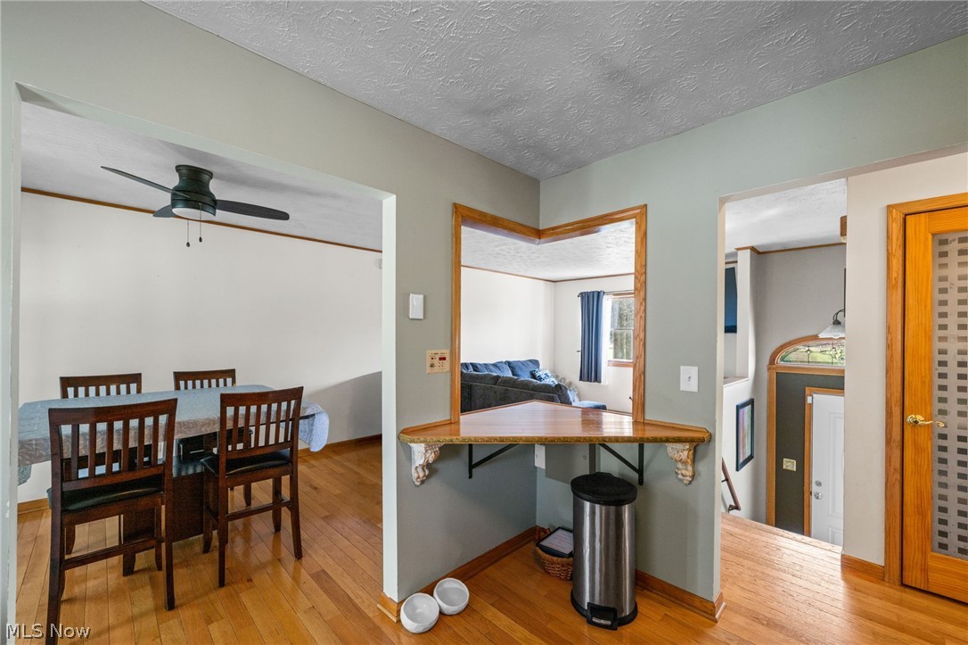 2837 Mahan Denman Road NW Bristolville OH 44402