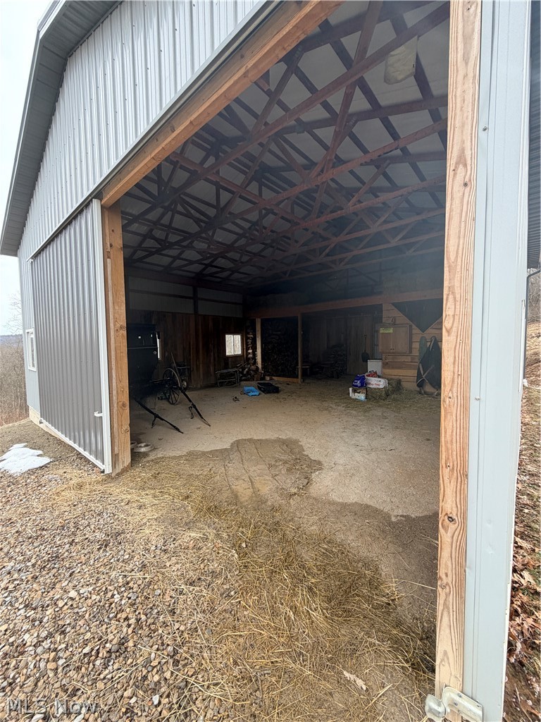 21252 Oxford Road Salesville OH 43773