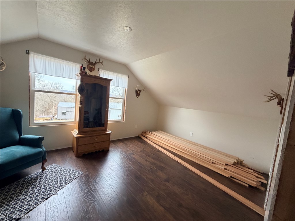 21252 Oxford Road Salesville OH 43773