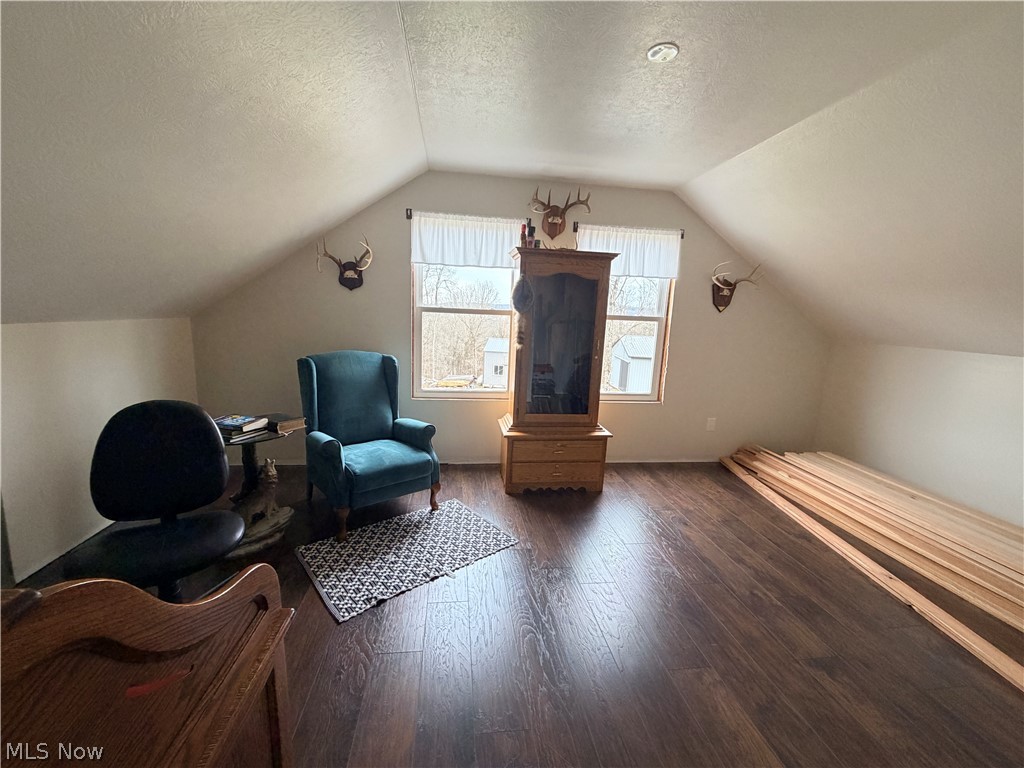 21252 Oxford Road Salesville OH 43773