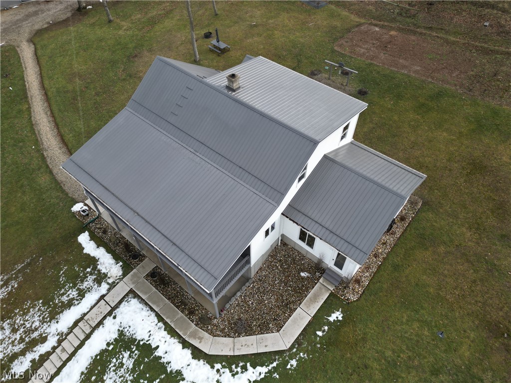 21252 Oxford Road Salesville OH 43773