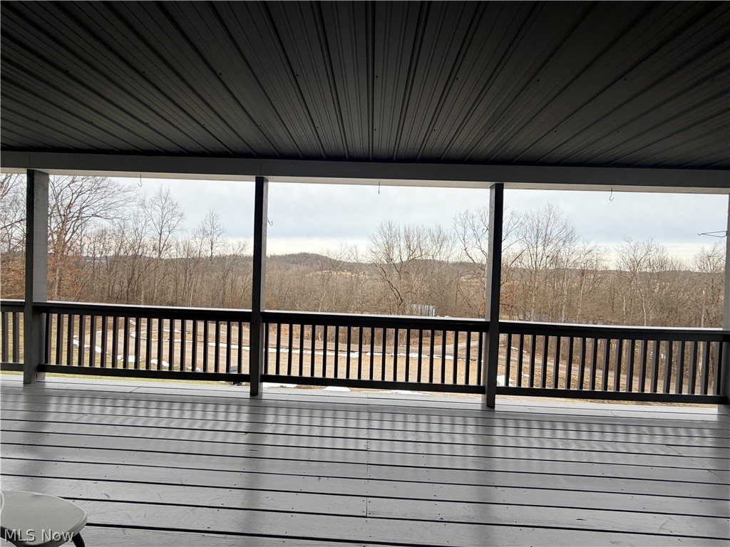 21252 Oxford Road Salesville OH 43773