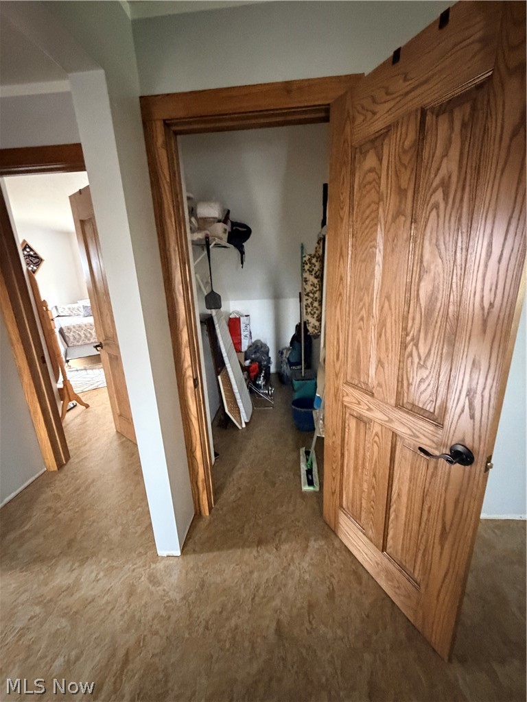 21252 Oxford Road Salesville OH 43773