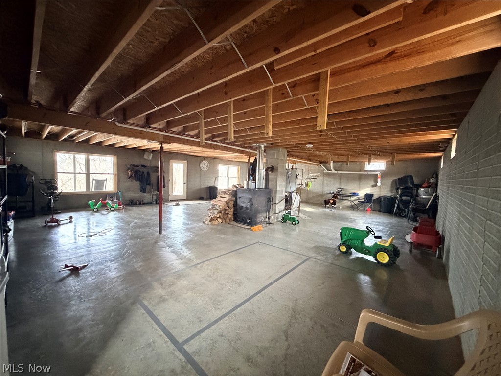 21252 Oxford Road Salesville OH 43773