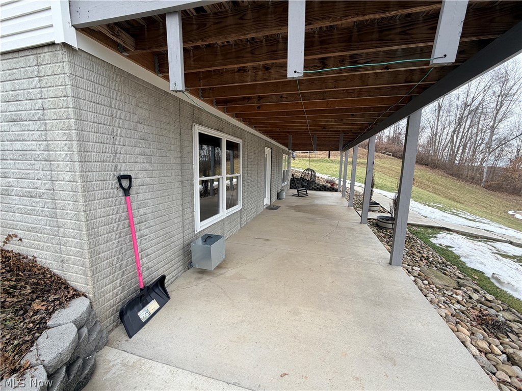 21252 Oxford Road Salesville OH 43773